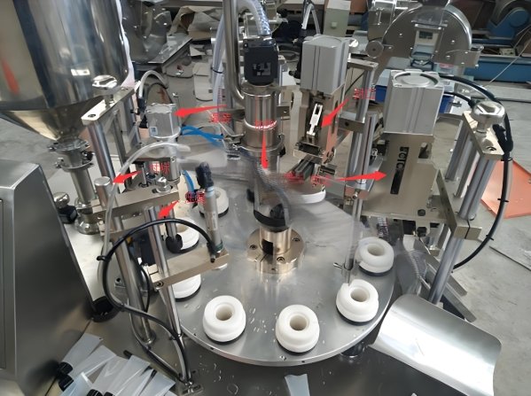 Tube Filling and Sealing Machine