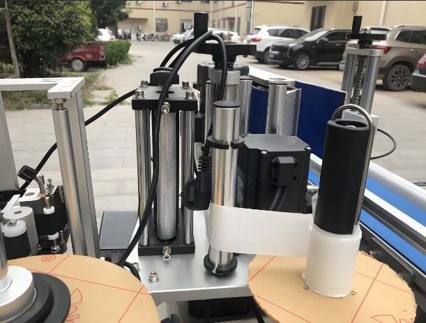 Labeling Machine