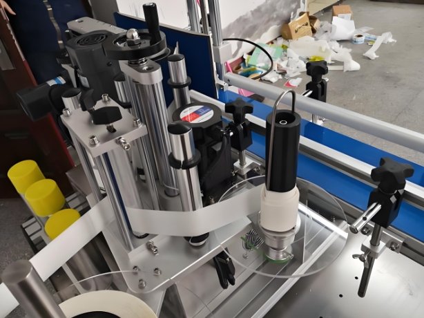 Labeling Machine