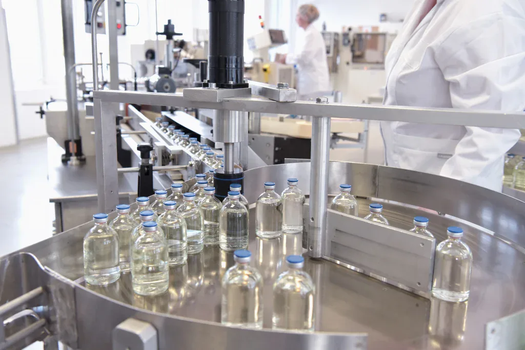 Automatic bottle packaging machine for liquid filling and production line packaging