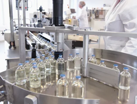 Automatic bottle packaging machine for liquid filling and production line packaging